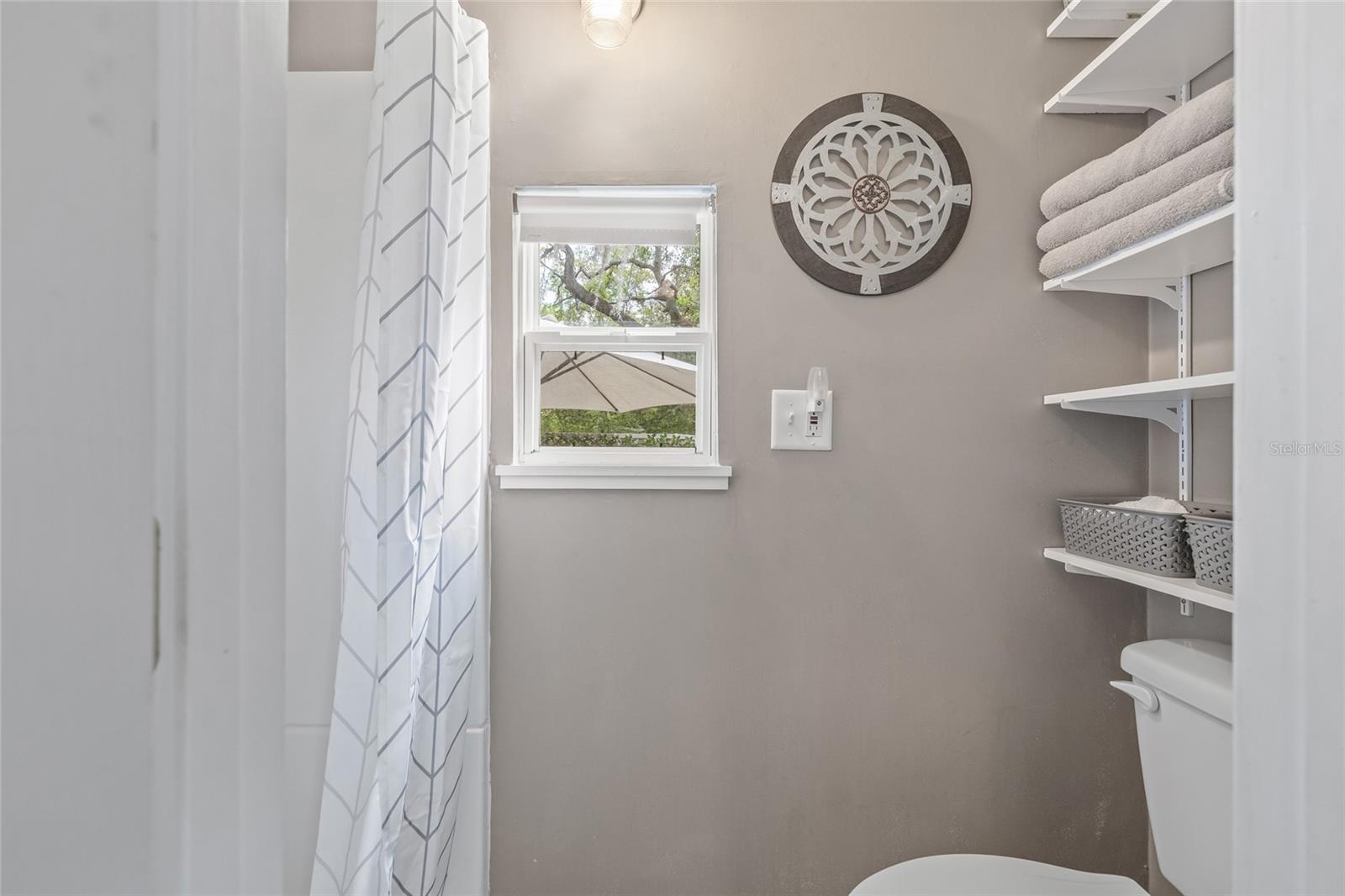 Image 61 of 64 For 1322 Idlewild Drive