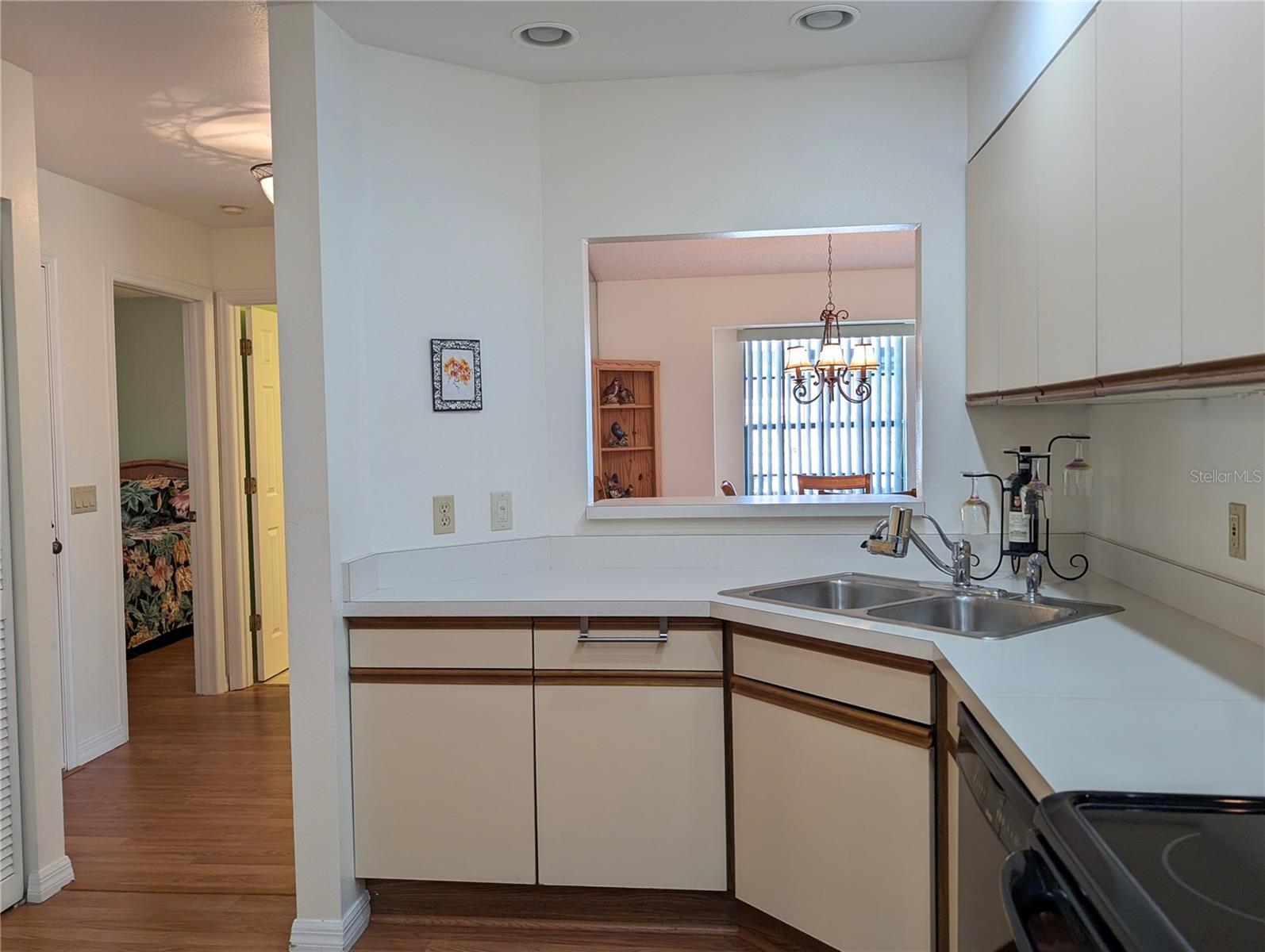 Image 8 of 67 For 9815 Pebble Creek Court