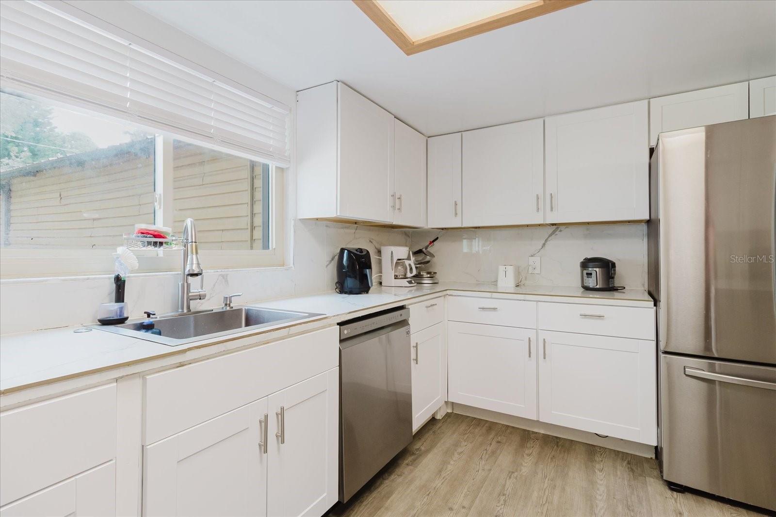 Image 20 of 90 For 1010 Oakhill St