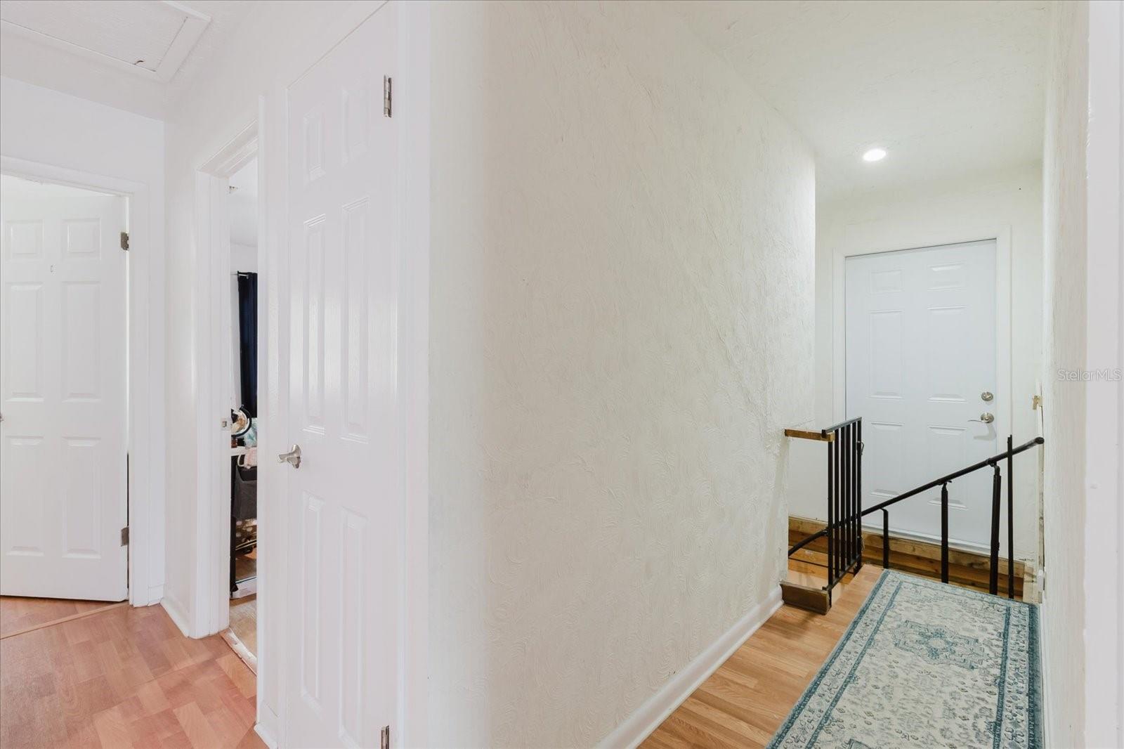 Image 35 of 90 For 1010 Oakhill St