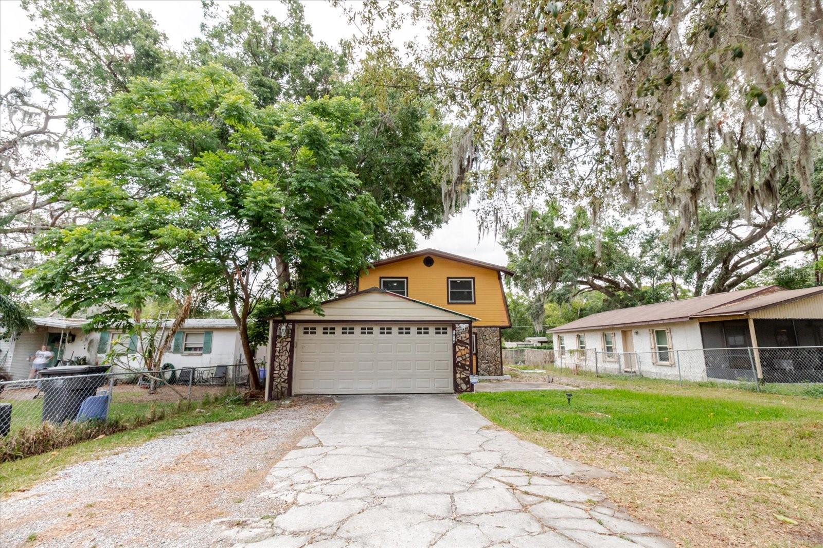 Image 61 of 90 For 1010 Oakhill St