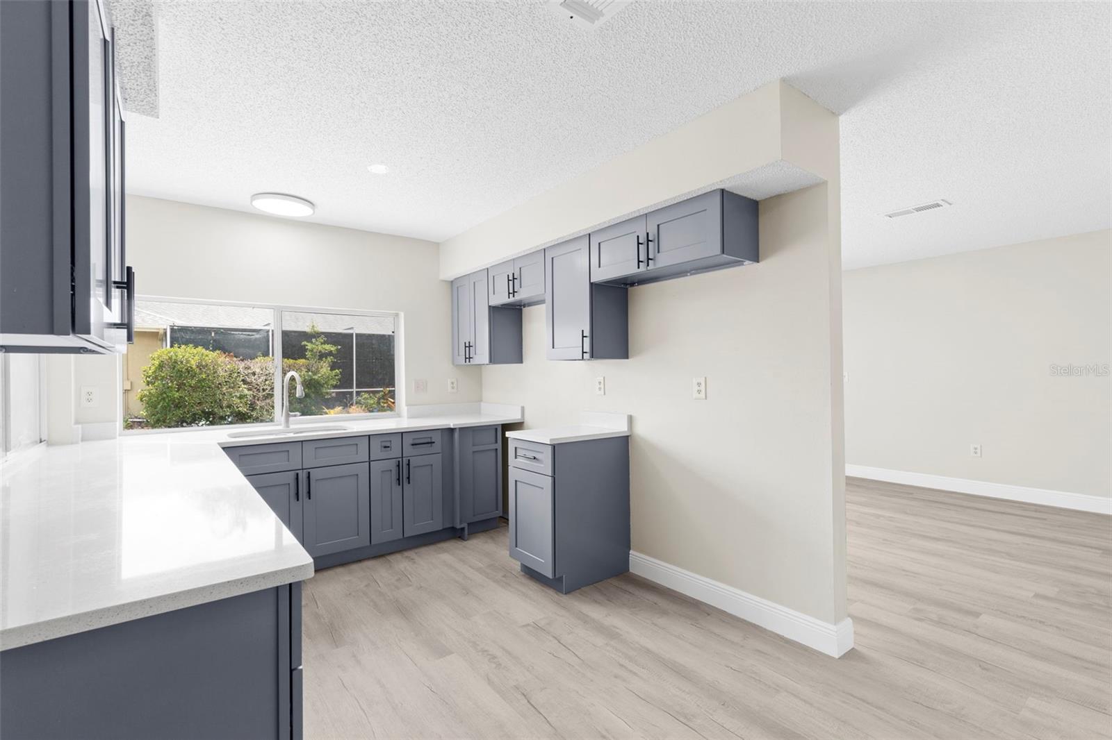 Image 10 of 40 For 13018 Sirius Lane