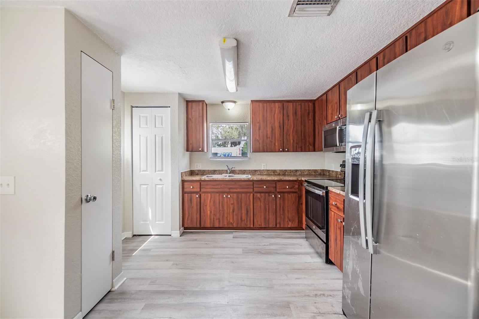 Image 12 of 34 For 6608 Celeste Lane