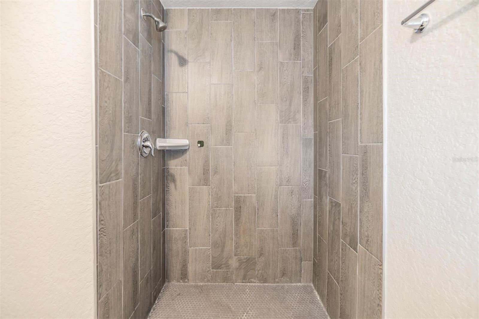 Image 22 of 34 For 6608 Celeste Lane