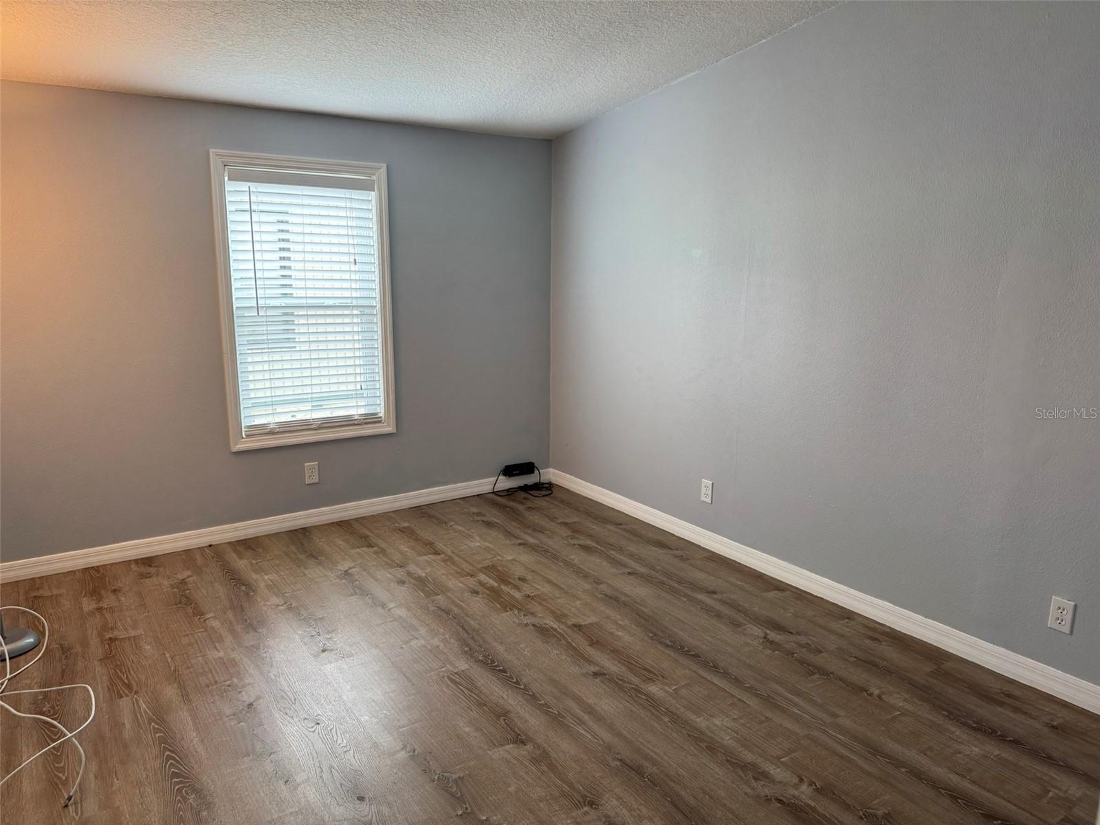 Image 16 of 27 For 3041 Short Leaf Street