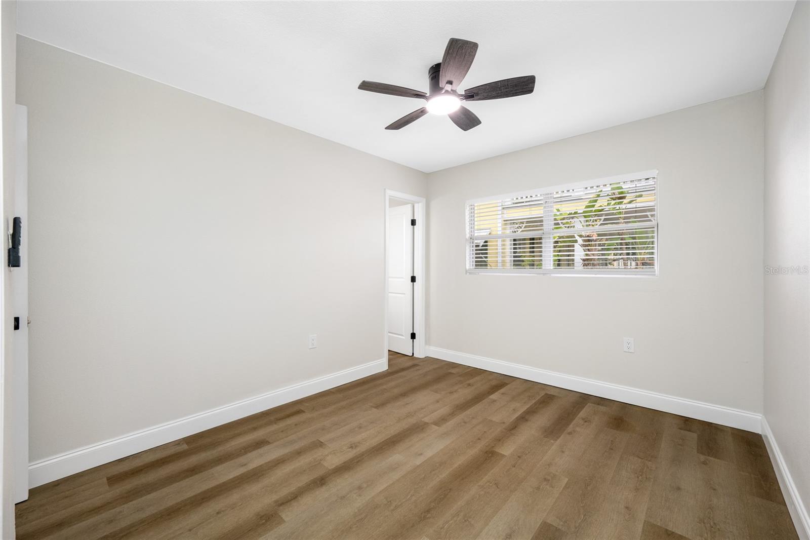 Image 16 of 18 For 144 Davis Boulevard 1