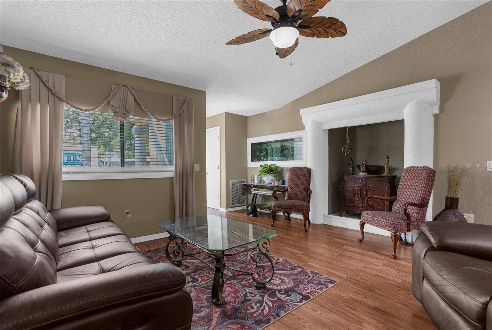 Image 10 of 23 For 6028 Central Avenue