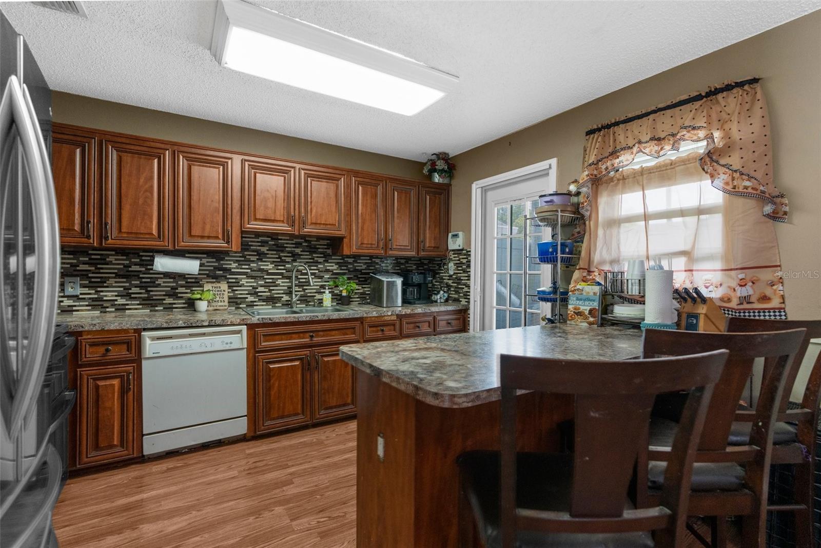 Image 13 of 23 For 6028 Central Avenue