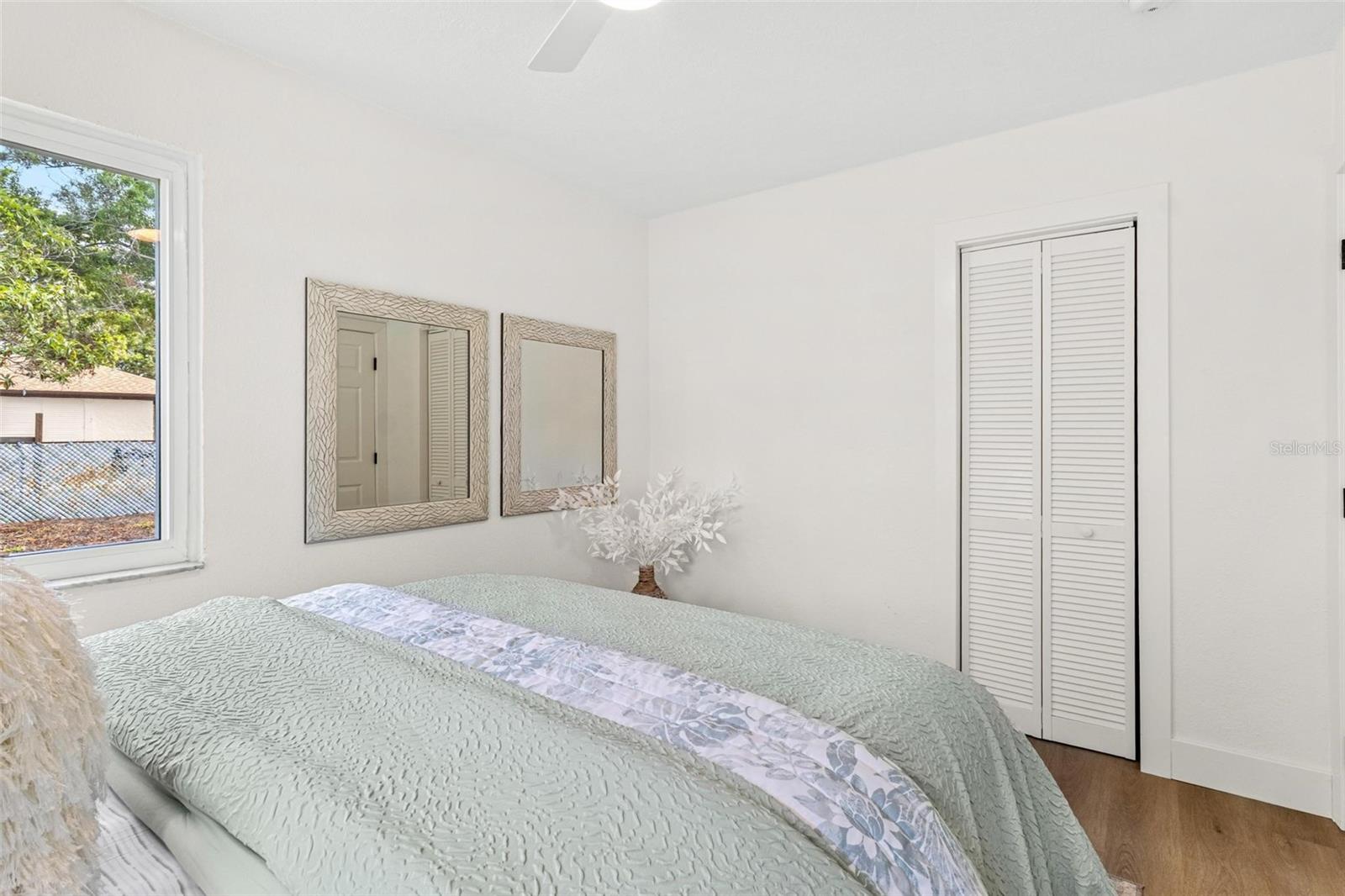 Image 19 of 32 For 411 37th Street S