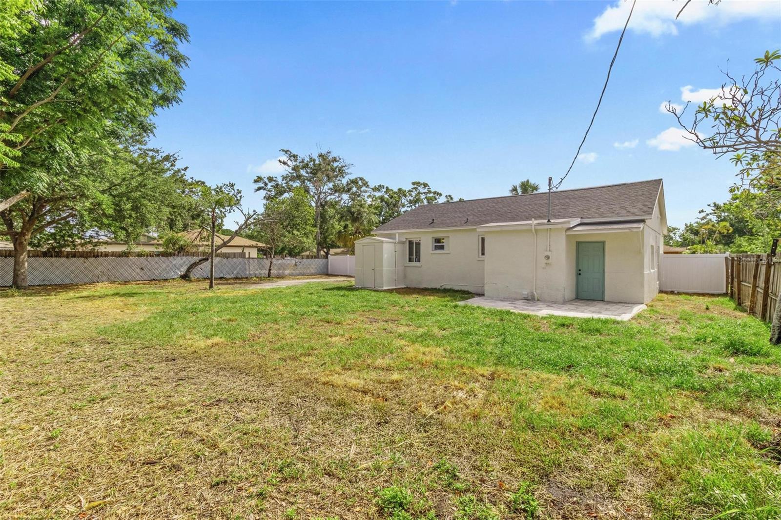 Image 26 of 32 For 411 37th Street S