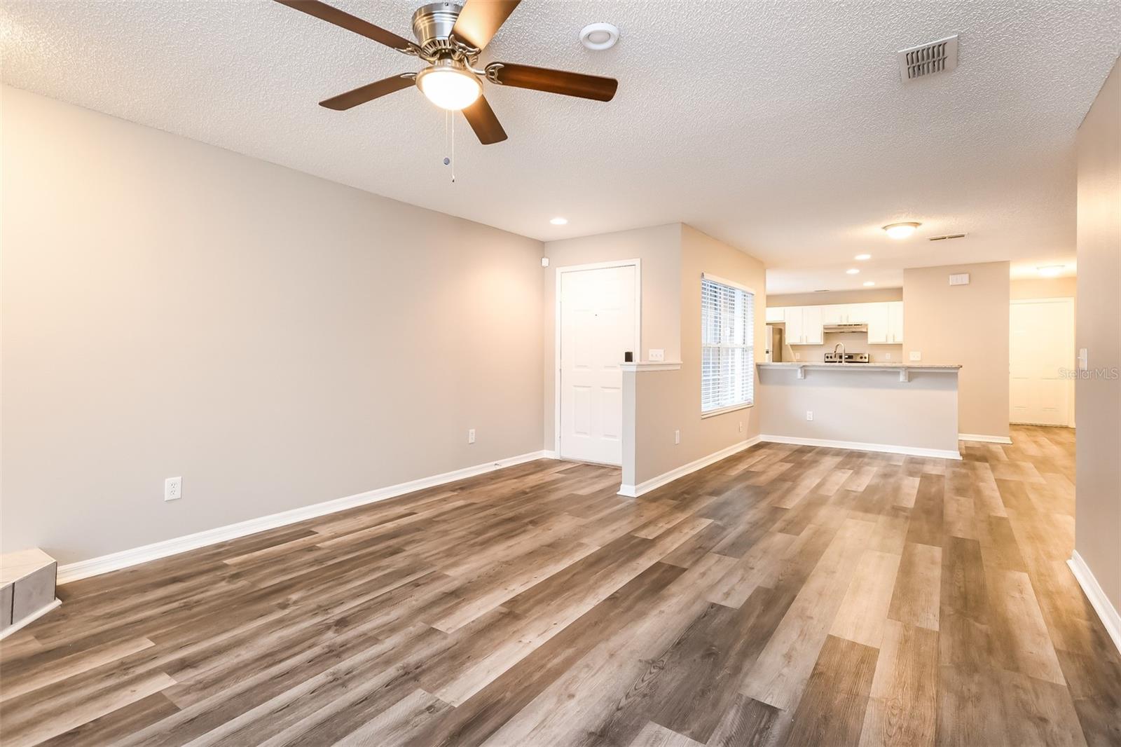 Image 7 of 16 For 2216 Heathwood Circle