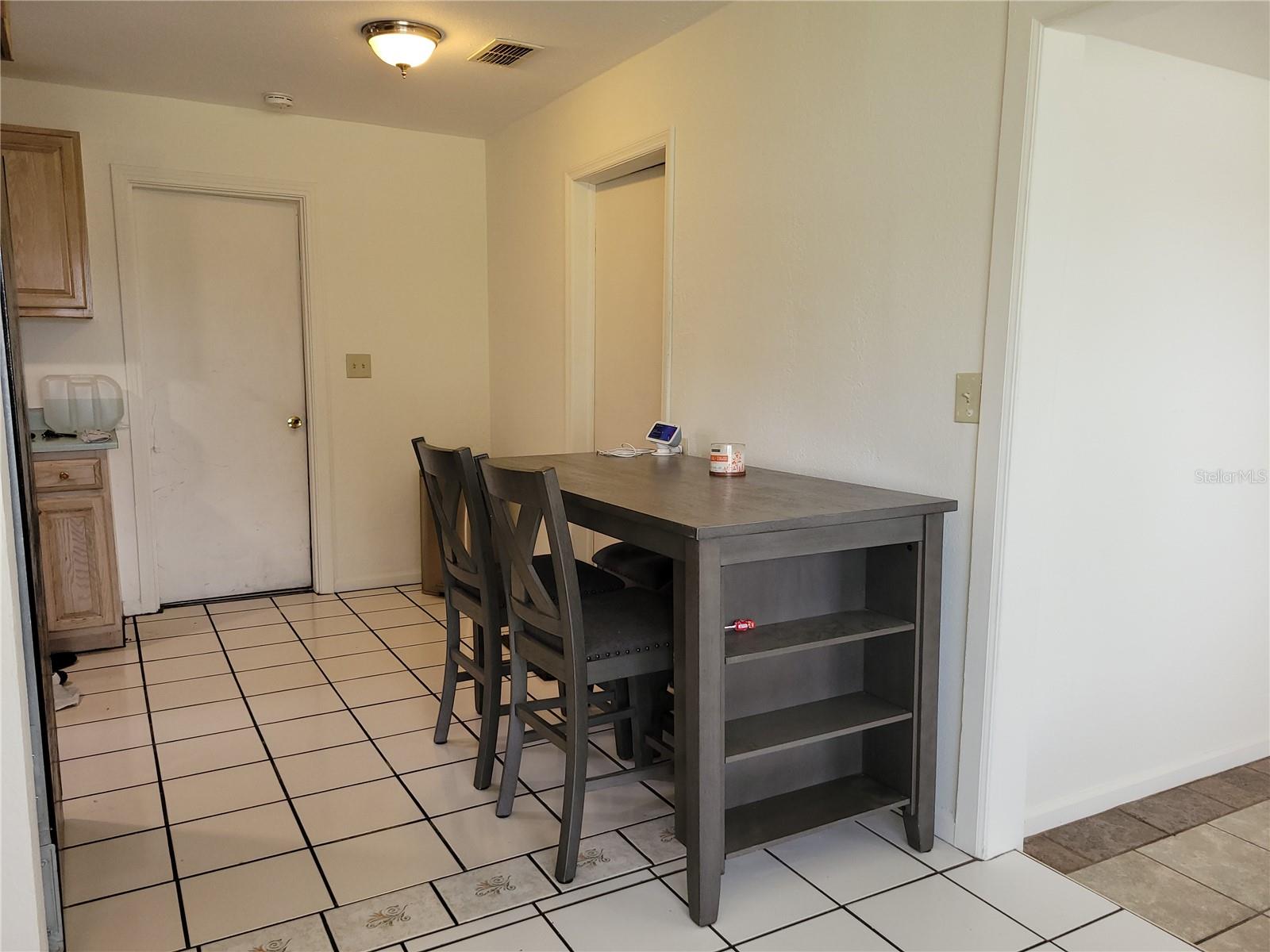 Image 10 of 23 For 2701 47th Avenue N