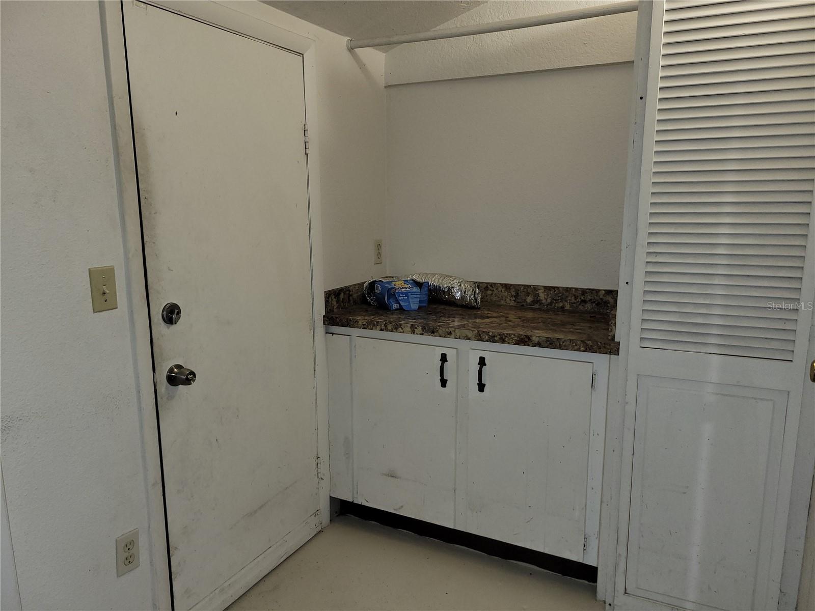 Image 21 of 23 For 2701 47th Avenue N
