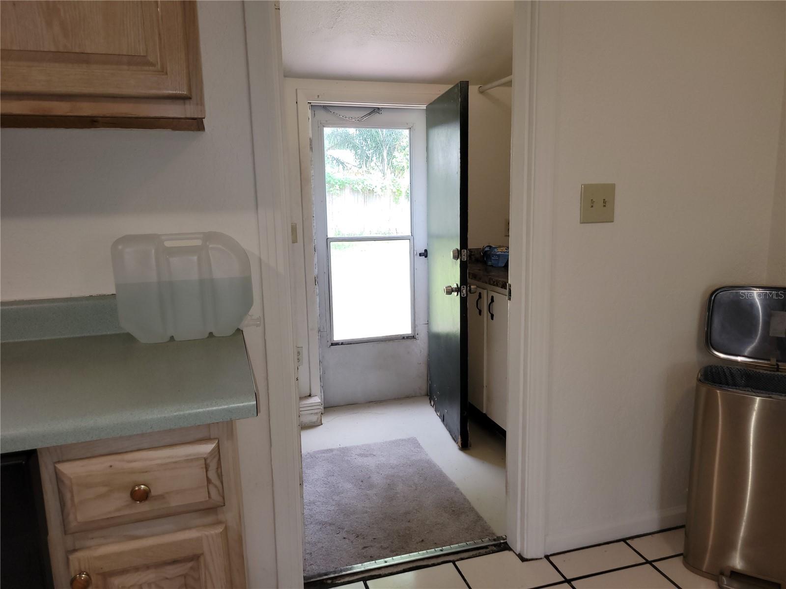 Image 9 of 23 For 2701 47th Avenue N