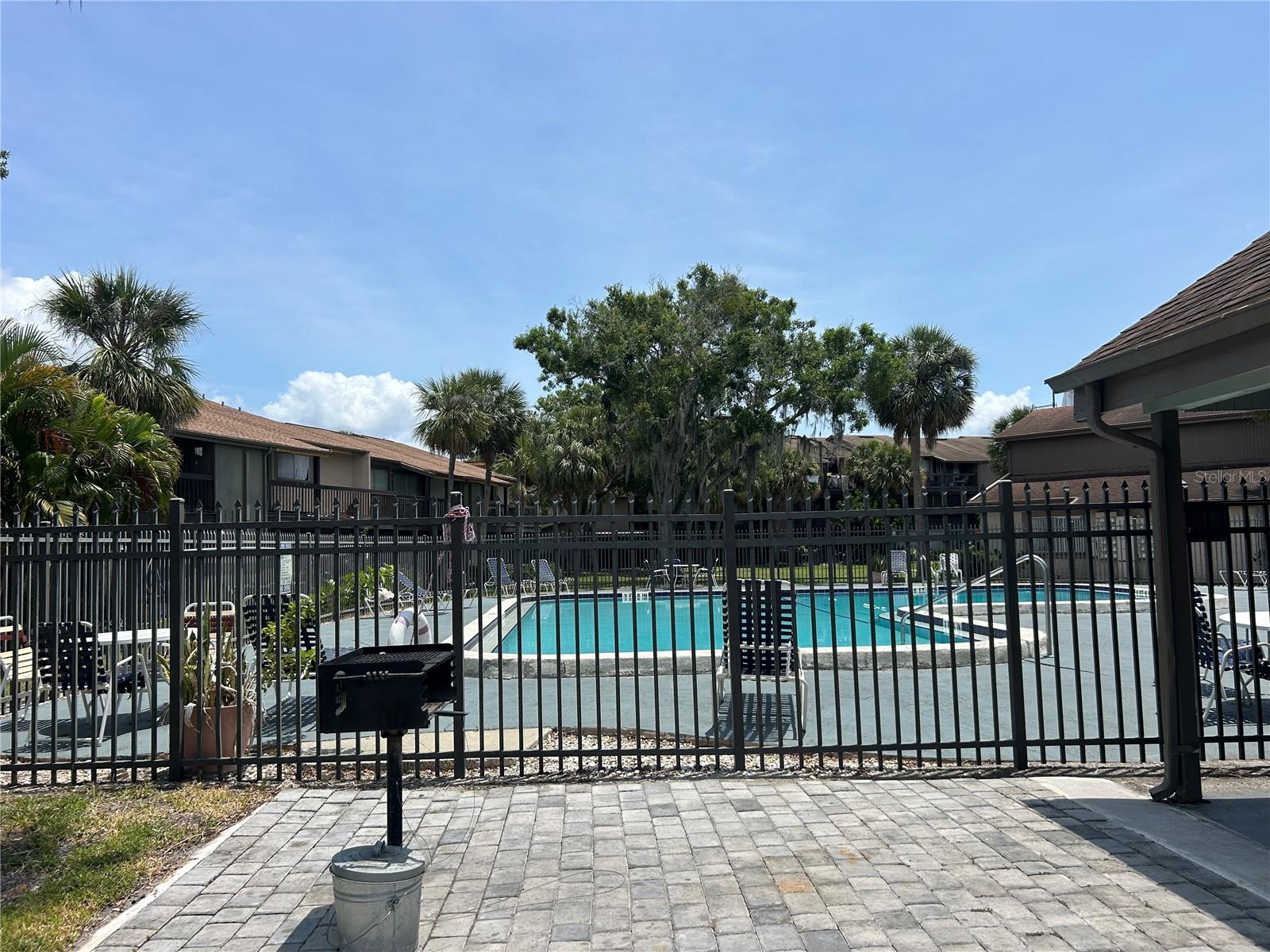 Image 6 of 9 For 6336 Newtown Circle 36b1
