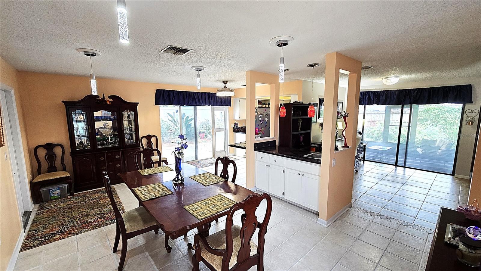 Image 18 of 70 For 3907 Orchard Hill Circle