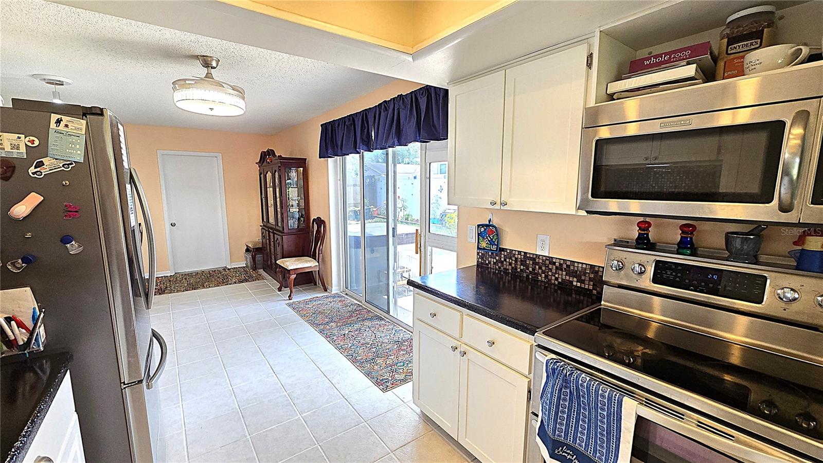 Image 23 of 70 For 3907 Orchard Hill Circle