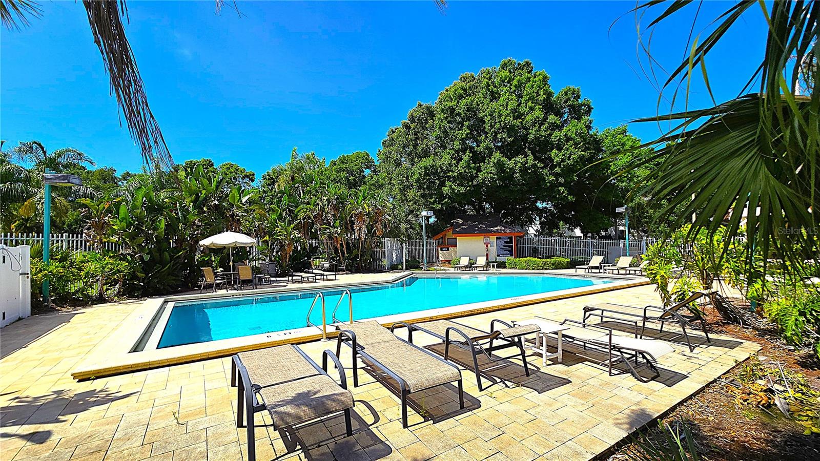 Image 3 of 70 For 3907 Orchard Hill Circle