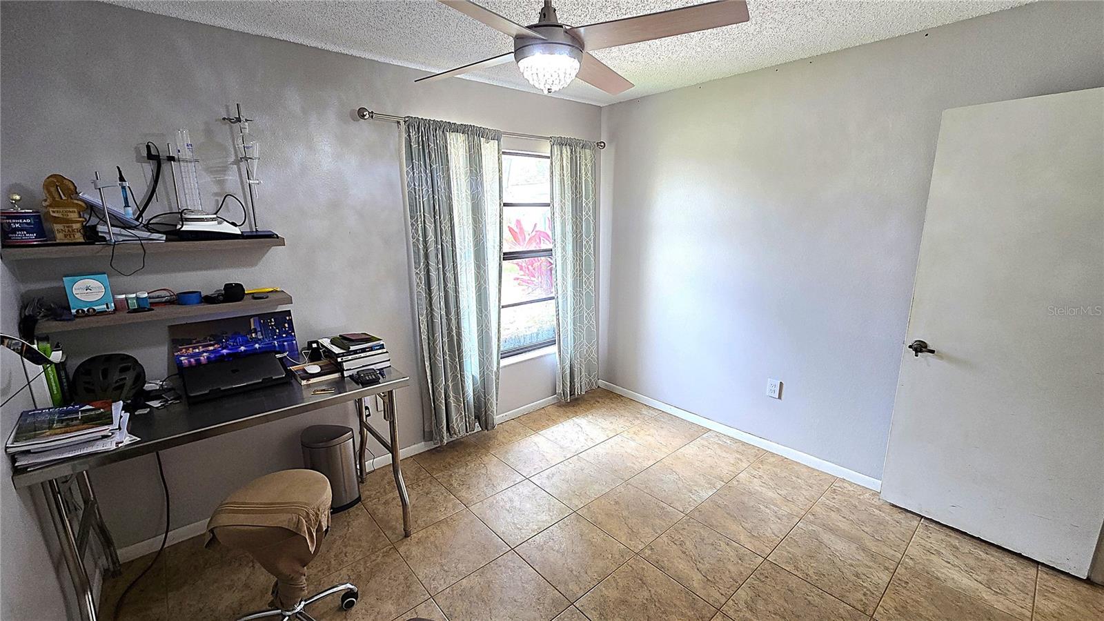 Image 32 of 70 For 3907 Orchard Hill Circle