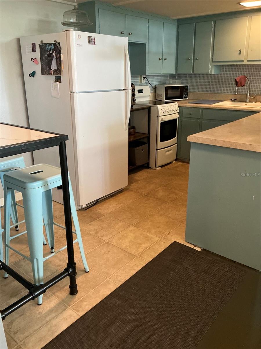 Image 11 of 26 For 4051 58th Street N 241c