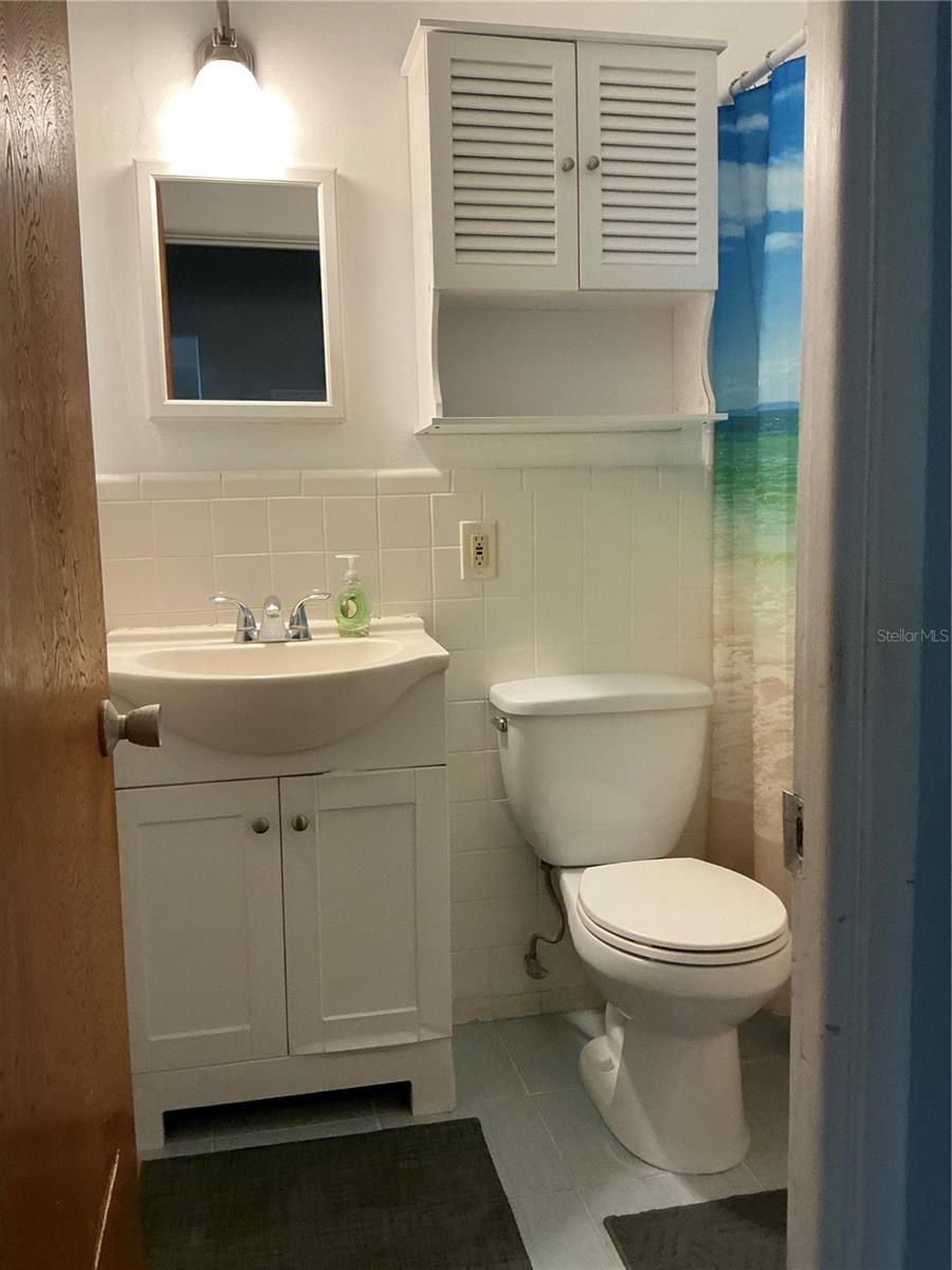 Image 21 of 26 For 4051 58th Street N 241c