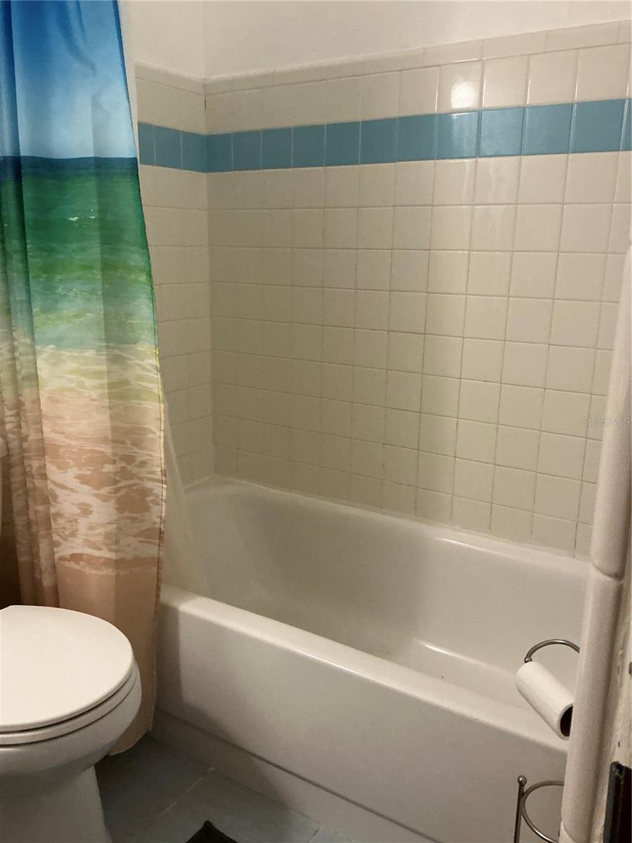 Image 23 of 26 For 4051 58th Street N 241c