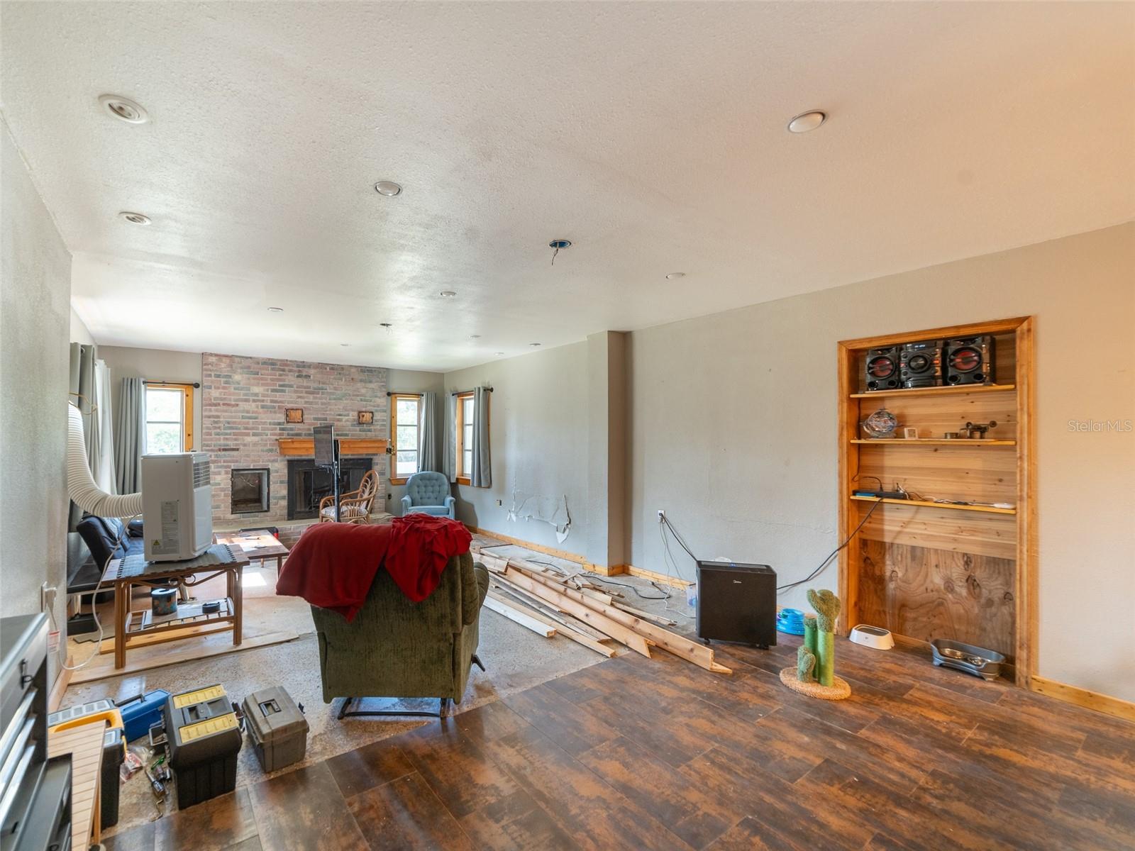 Image 8 of 29 For 6726 Udell Lane