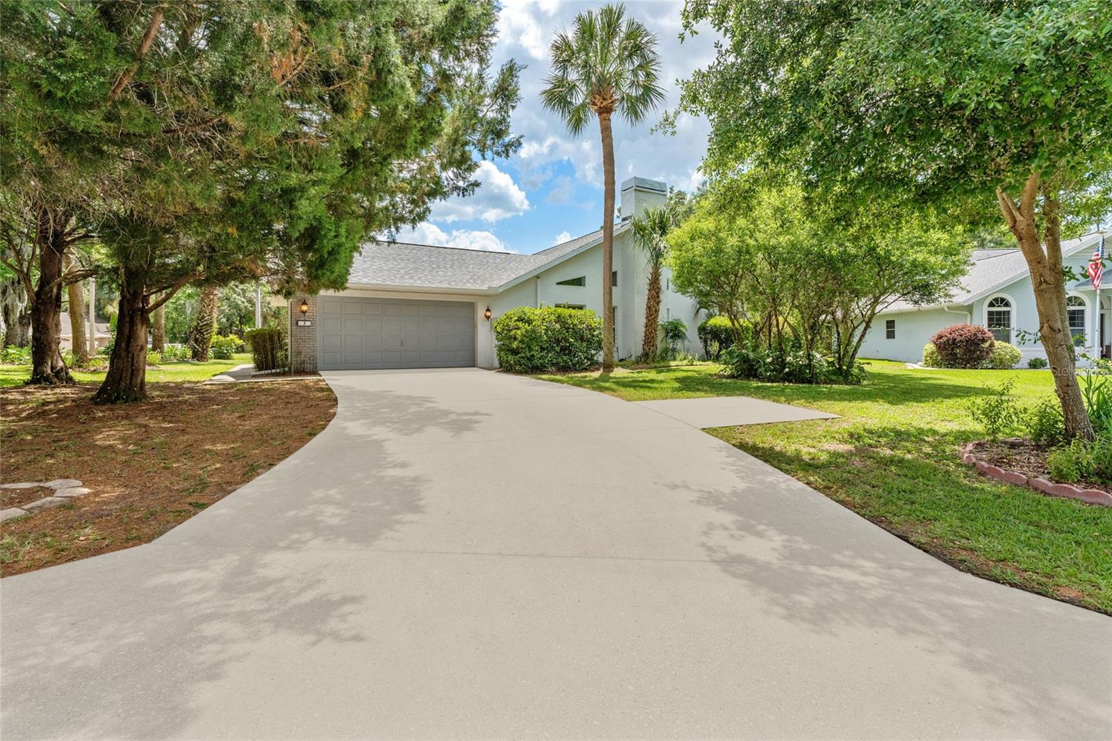 Image 3 of 48 For 2 Redbay Court W