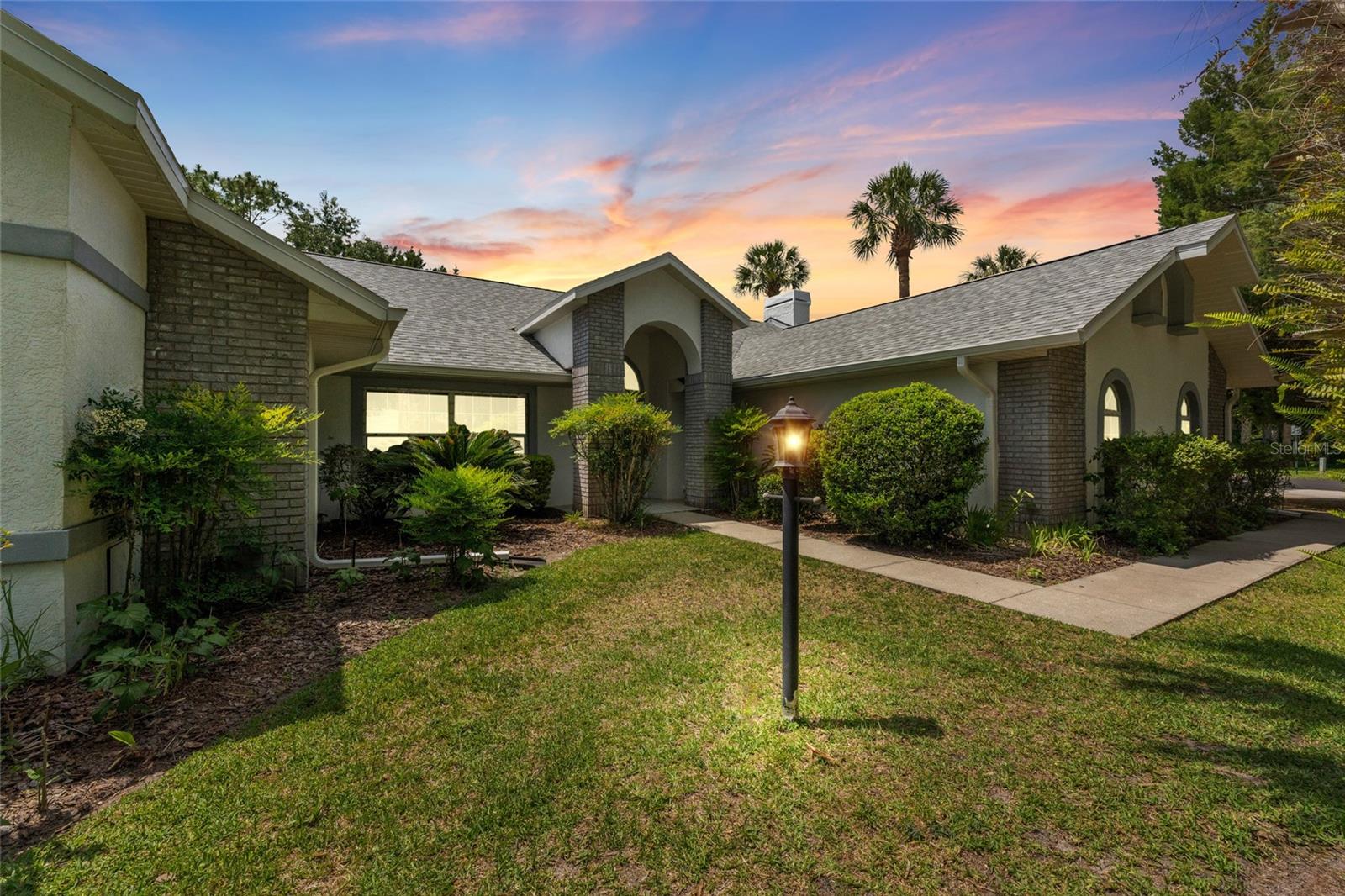 Image 48 of 48 For 2 Redbay Court W