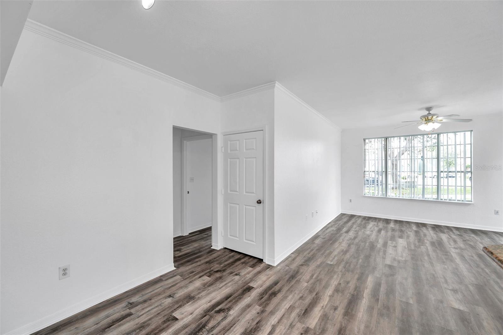 Image 14 of 51 For 9602 Lake Chase Island Way 9602