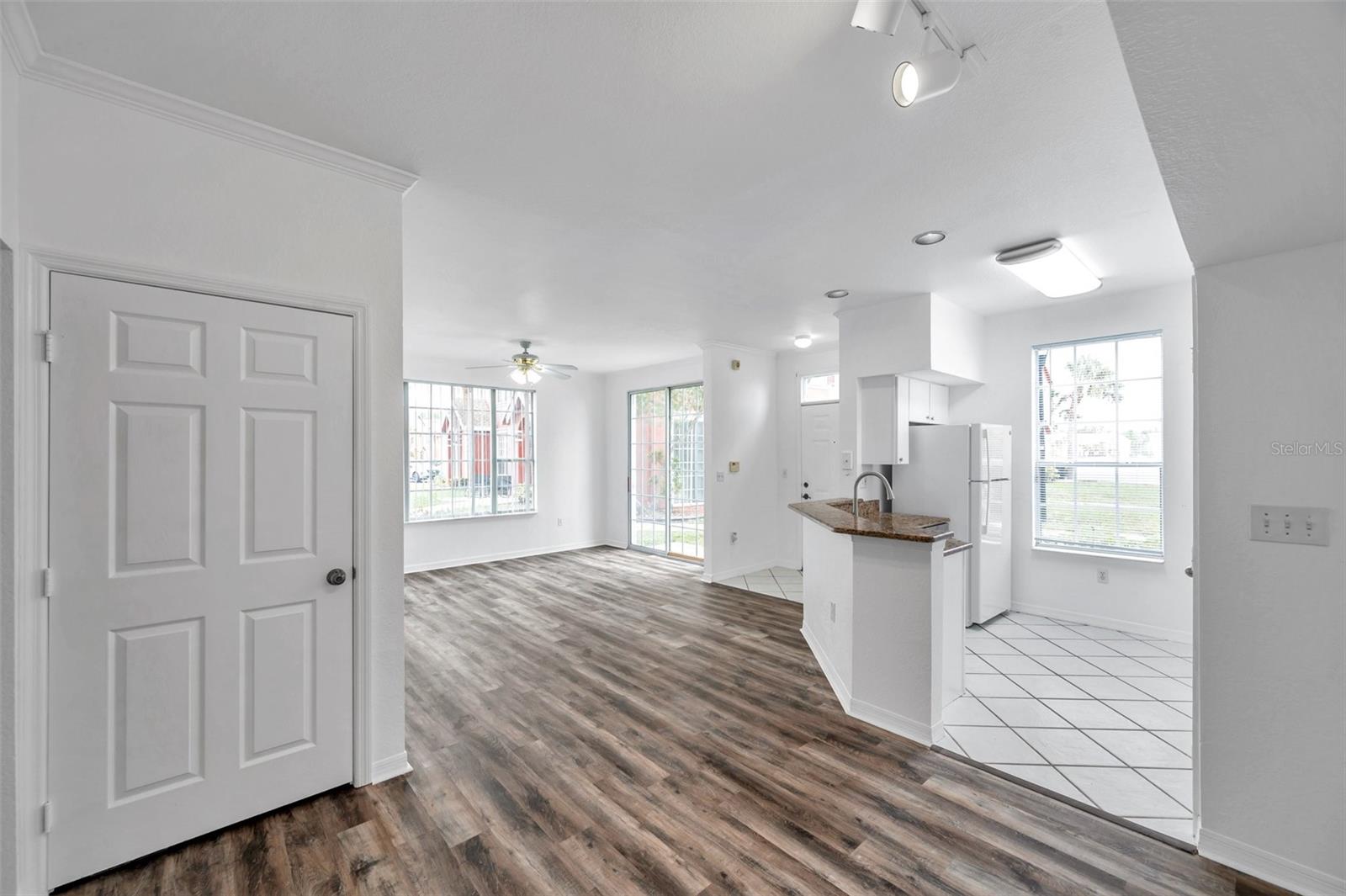 Image 15 of 51 For 9602 Lake Chase Island Way 9602