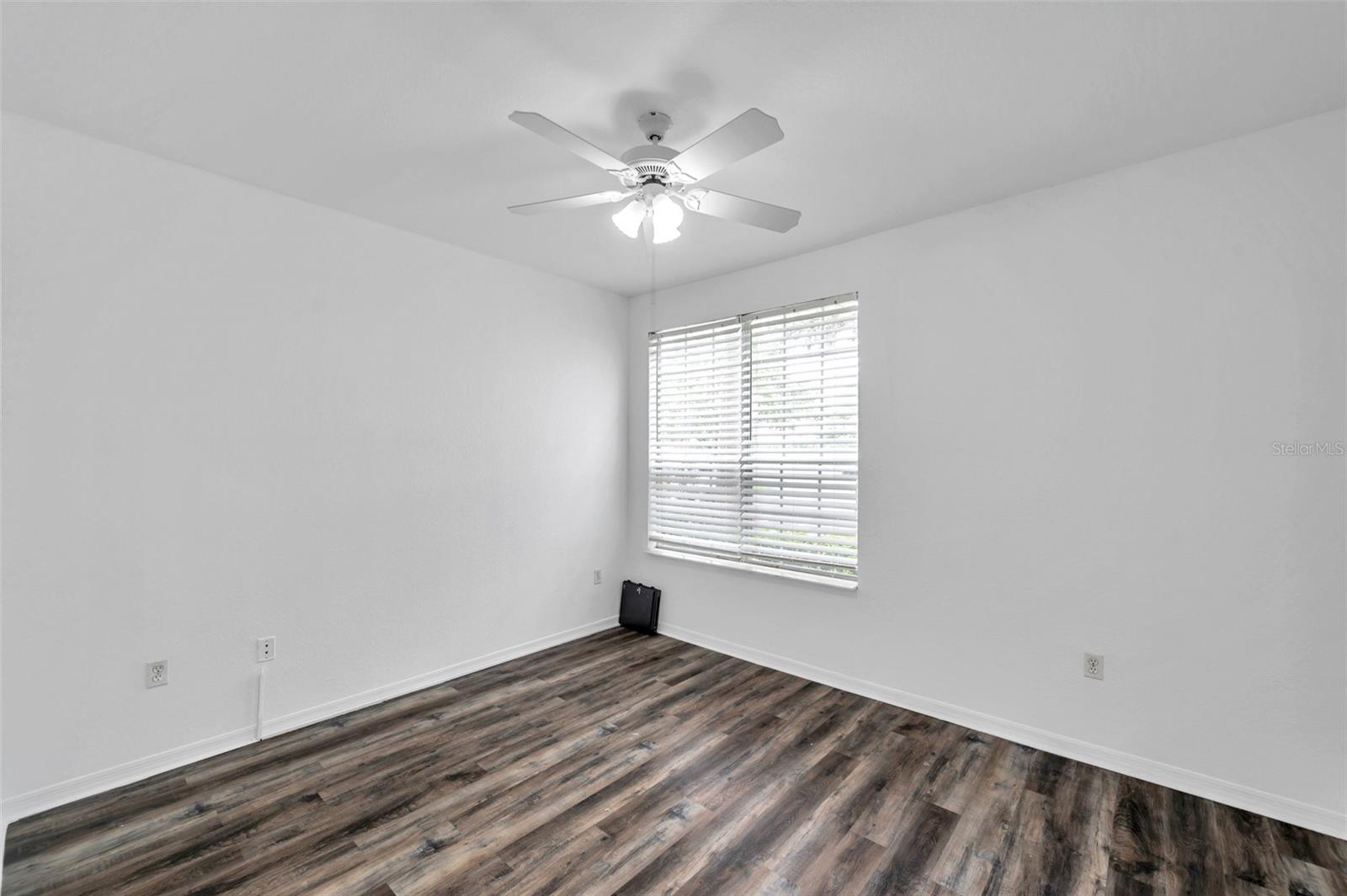 Image 20 of 51 For 9602 Lake Chase Island Way 9602
