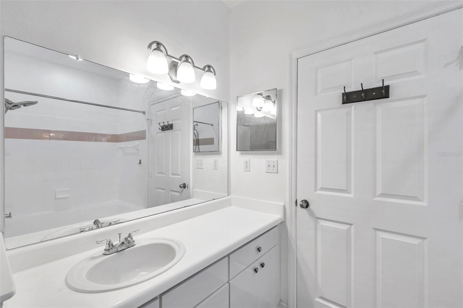 Image 27 of 51 For 9602 Lake Chase Island Way 9602
