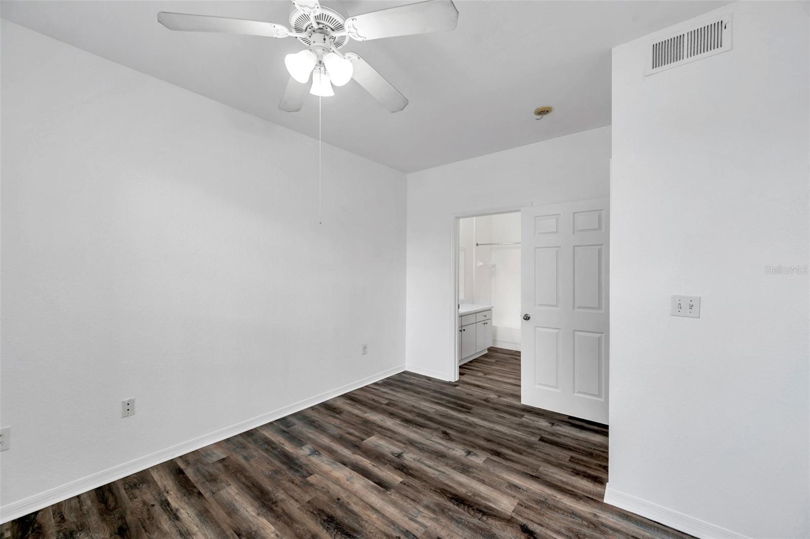 Image 30 of 51 For 9602 Lake Chase Island Way 9602