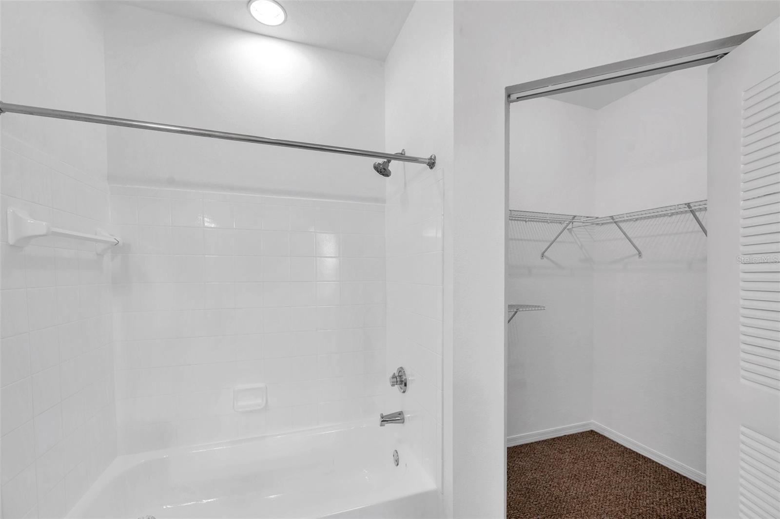 Image 35 of 51 For 9602 Lake Chase Island Way 9602