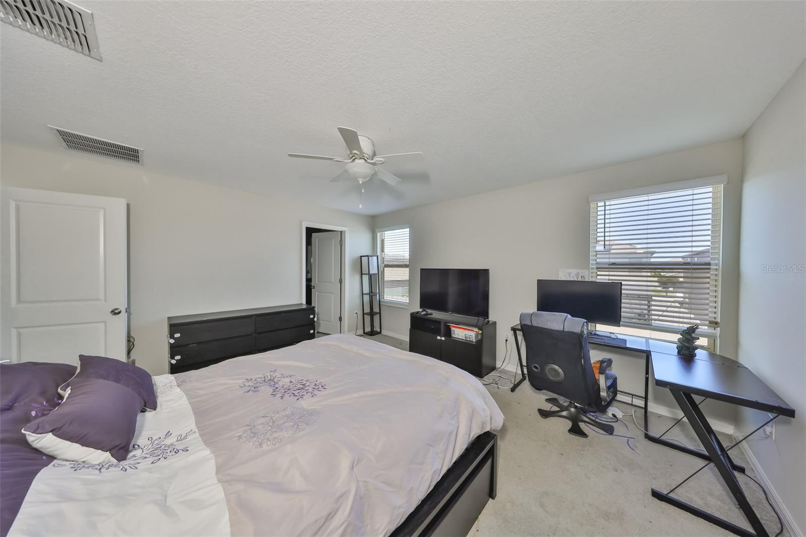 Image 13 of 20 For 10210 White Linen Avenue