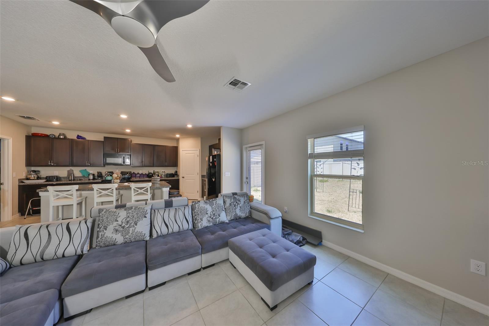 Image 3 of 20 For 10210 White Linen Avenue