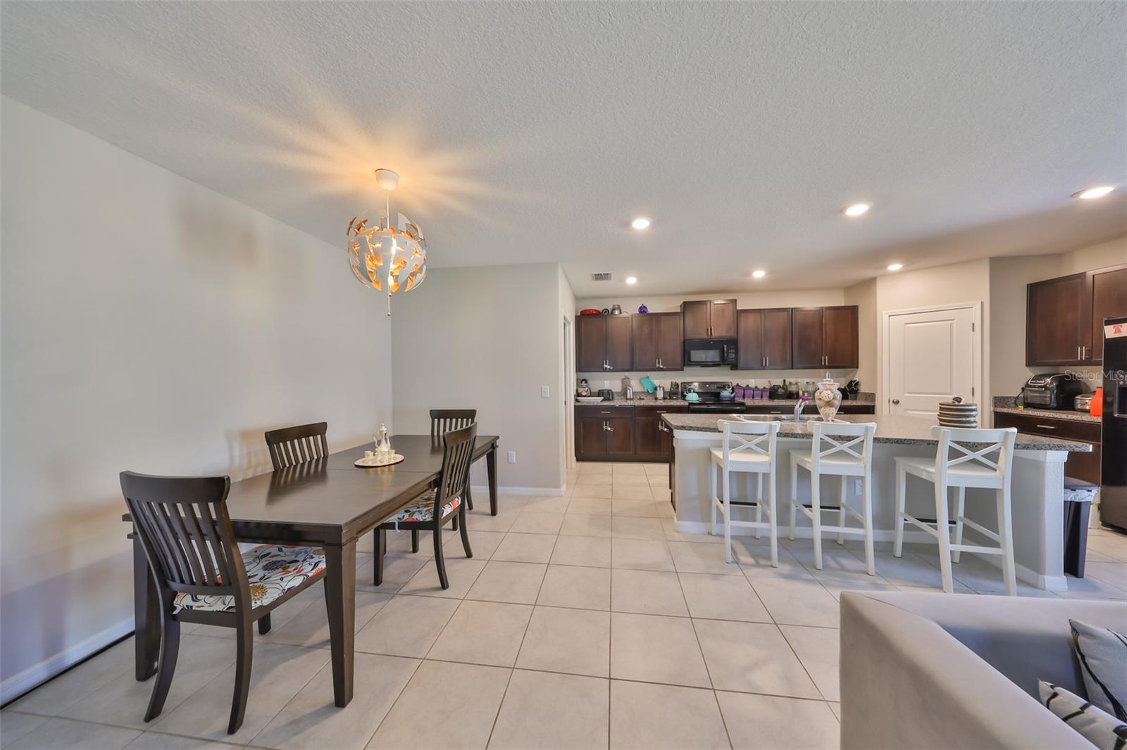 Image 4 of 20 For 10210 White Linen Avenue