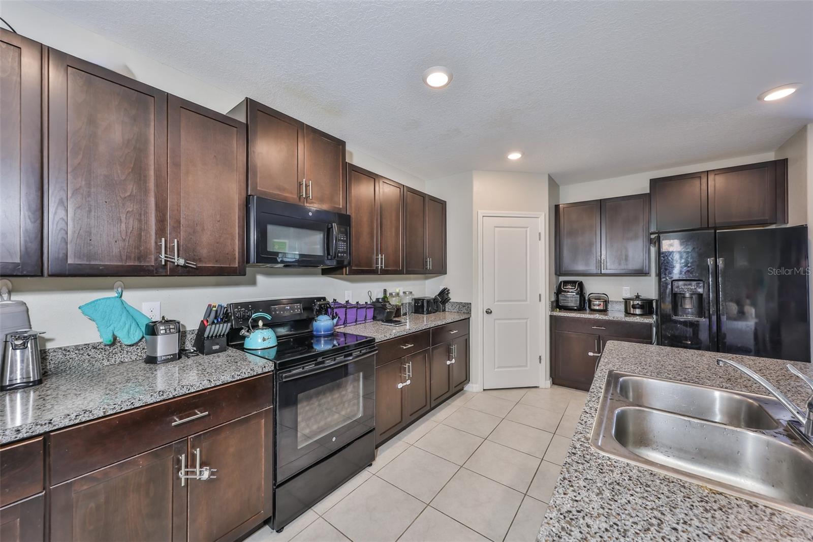 Image 6 of 20 For 10210 White Linen Avenue