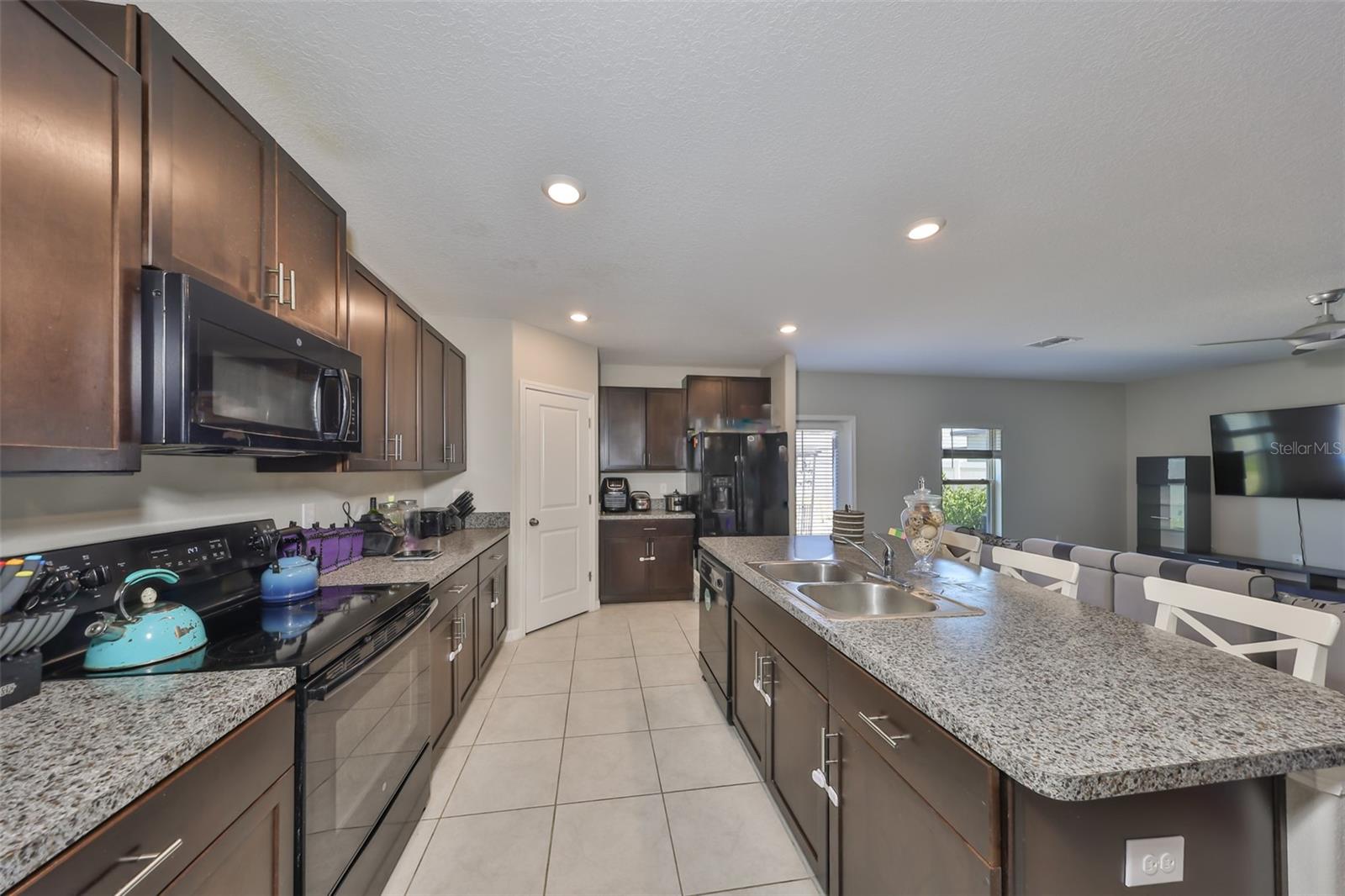Image 7 of 20 For 10210 White Linen Avenue