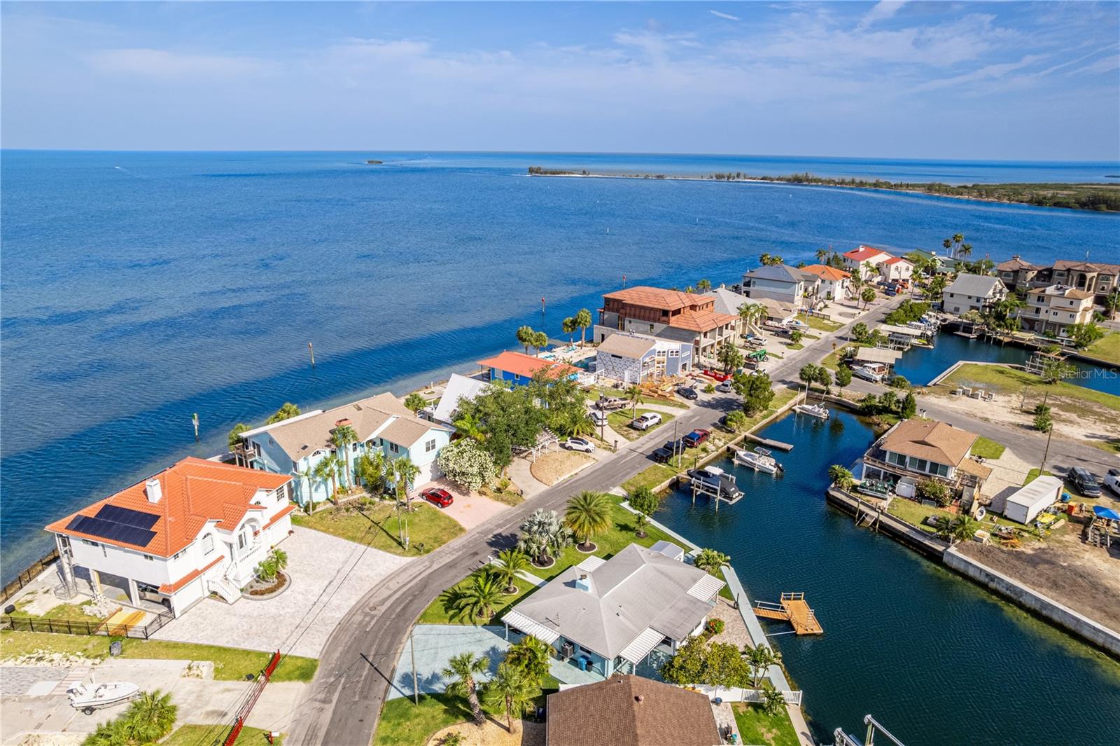 Listing photo id 10 for 3181 Gulf Winds Circle
