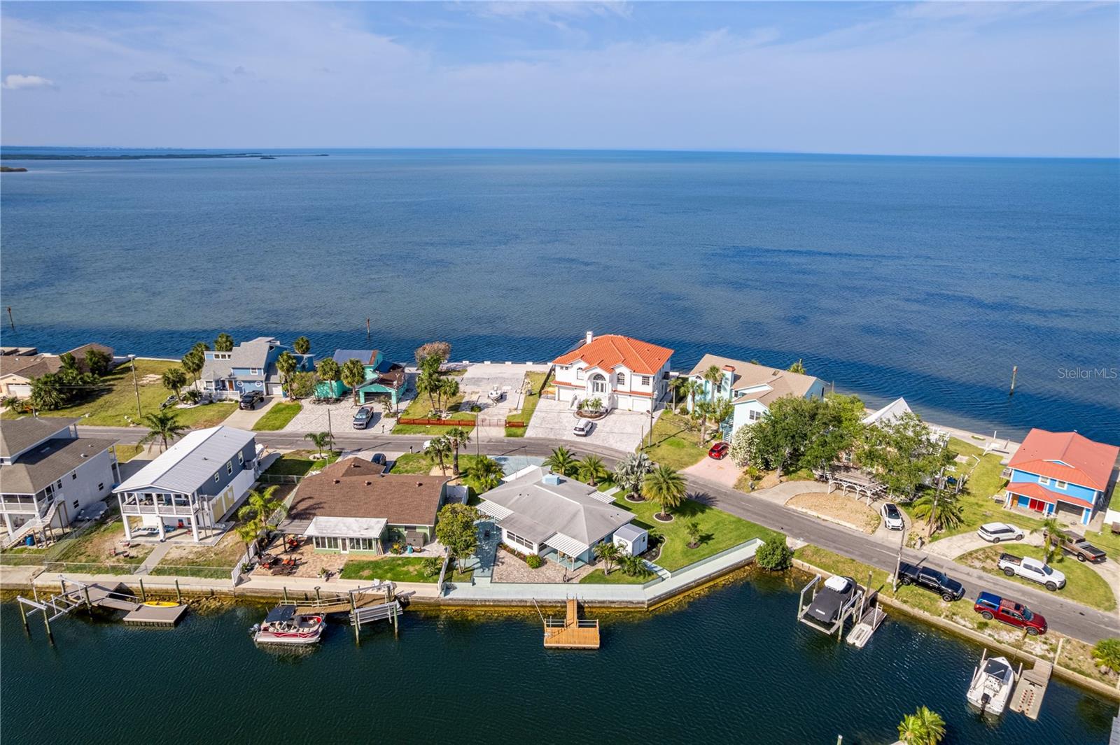 Listing photo id 12 for 3181 Gulf Winds Circle