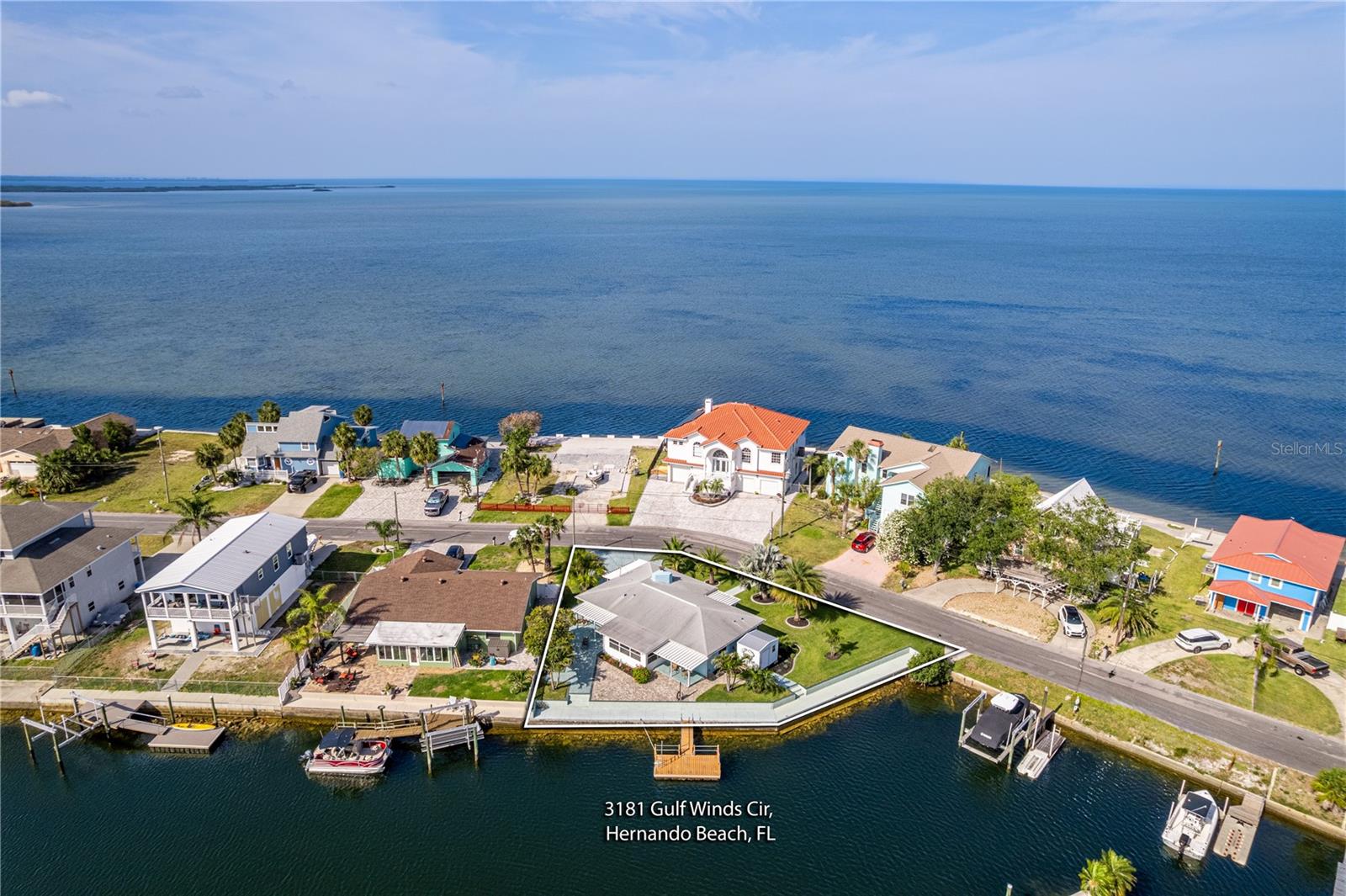 Listing photo id 13 for 3181 Gulf Winds Circle