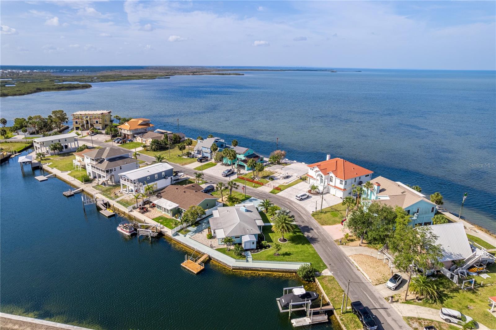 Listing photo id 14 for 3181 Gulf Winds Circle