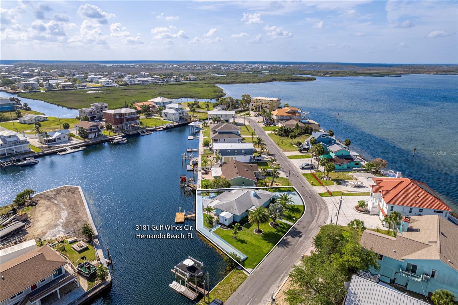 Listing photo id 15 for 3181 Gulf Winds Circle