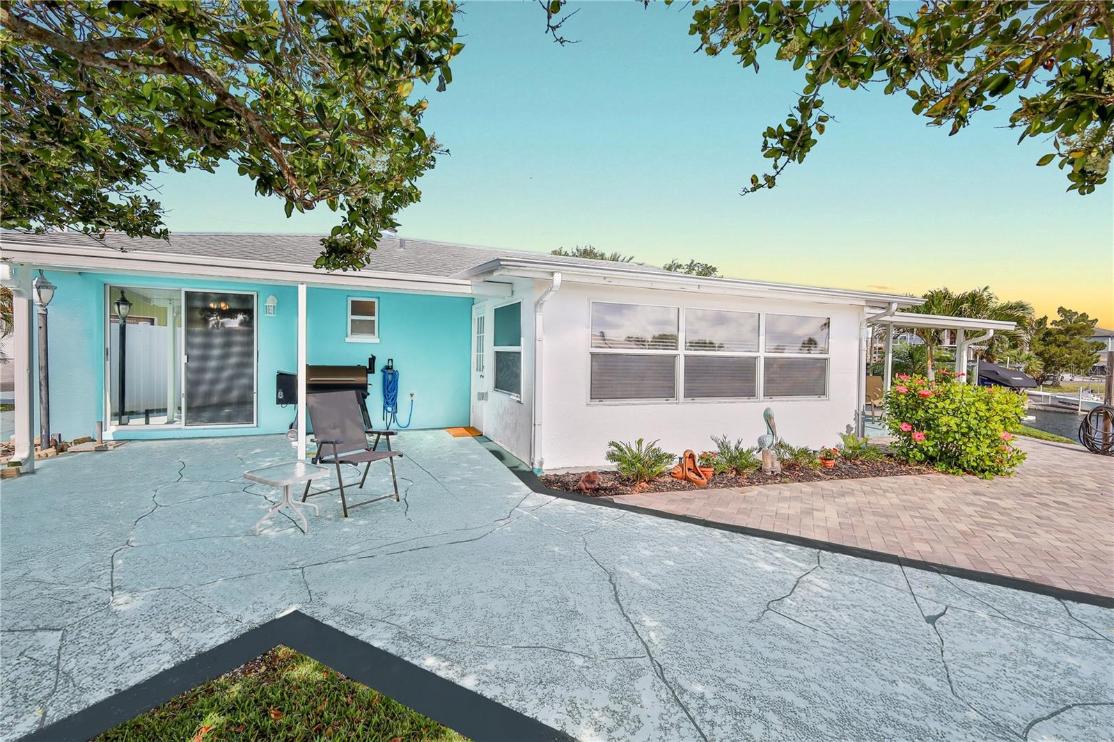 Listing photo id 27 for 3181 Gulf Winds Circle