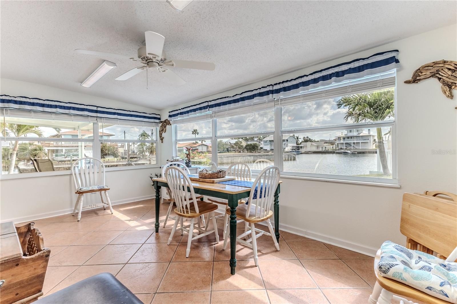 Listing photo id 35 for 3181 Gulf Winds Circle