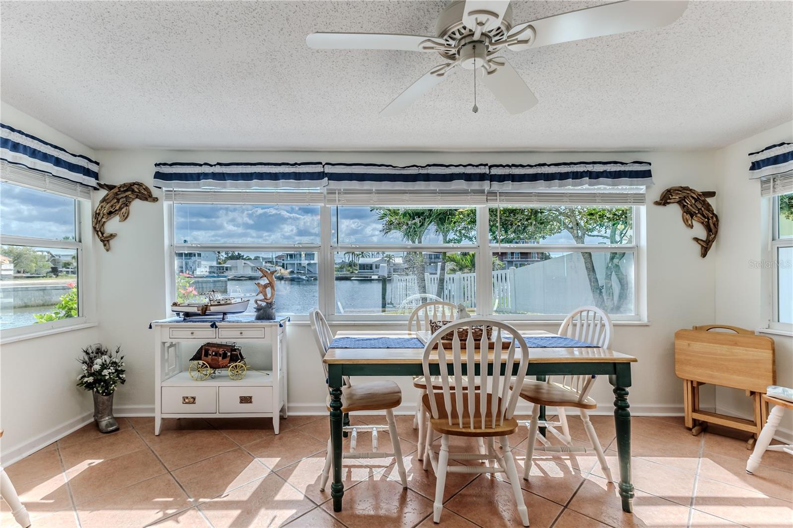 Listing photo id 37 for 3181 Gulf Winds Circle