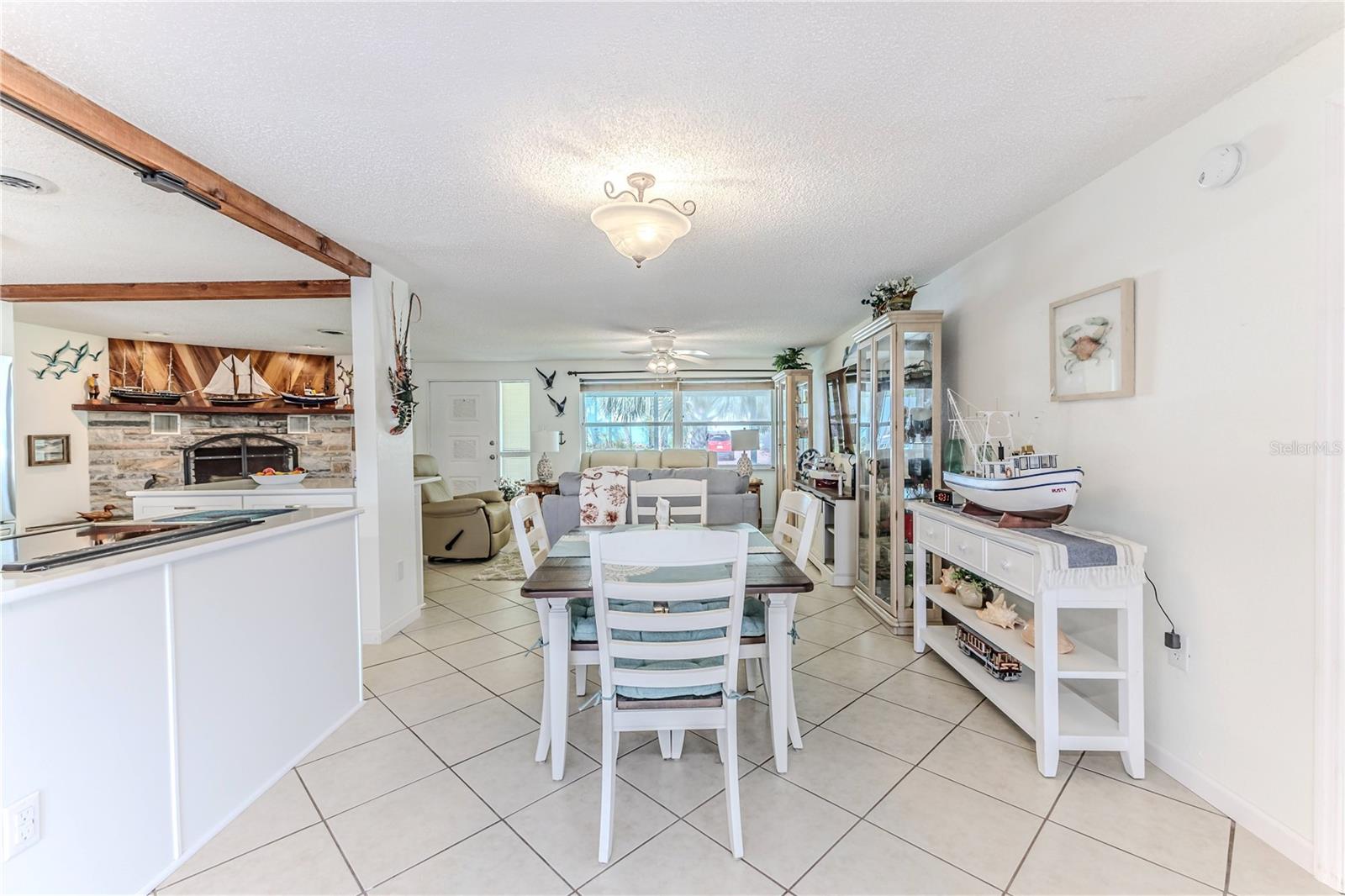 Listing photo id 38 for 3181 Gulf Winds Circle