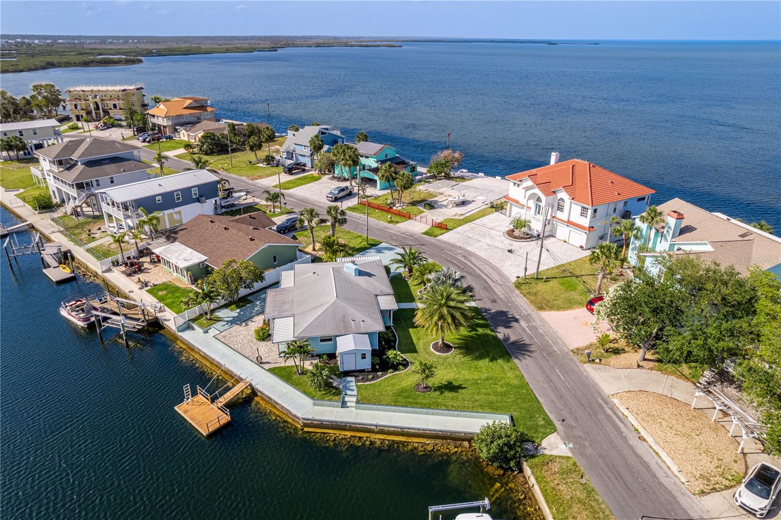 Listing photo id 7 for 3181 Gulf Winds Circle